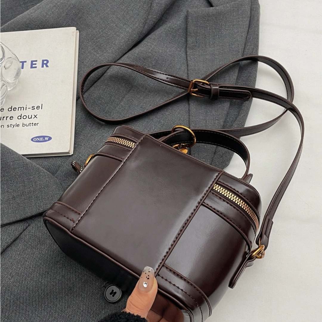 Vogue Crossbody